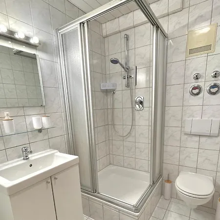 Apartment Sonnenterrasse Mit Bergblick, Ruhig & Modern, Bei